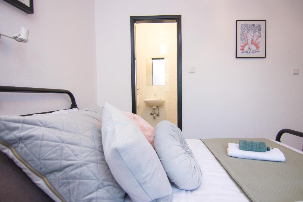 Apartments Flowers 크르크 외부 사진
